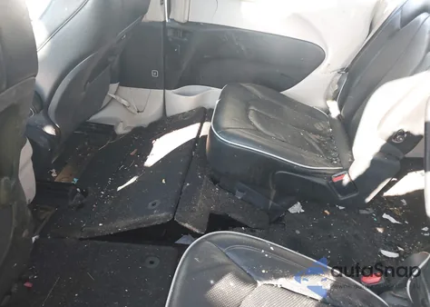 2021 Chrysler Pacifica Limited Awd z USA, uszkodzony, nr VIN 2C4RC3GG1MR541136